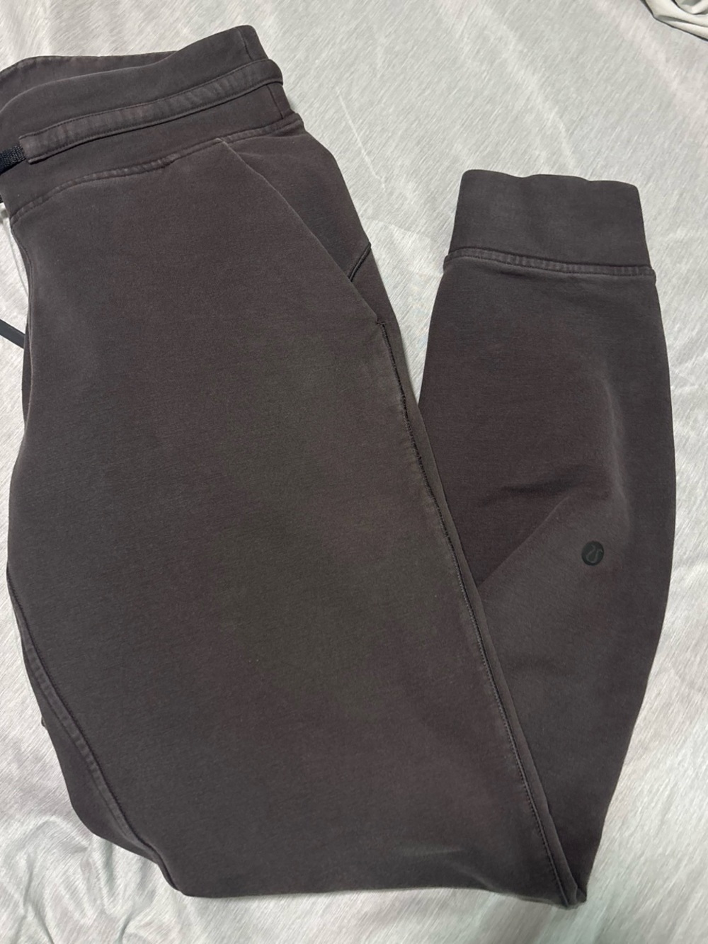 Lululemon joggers